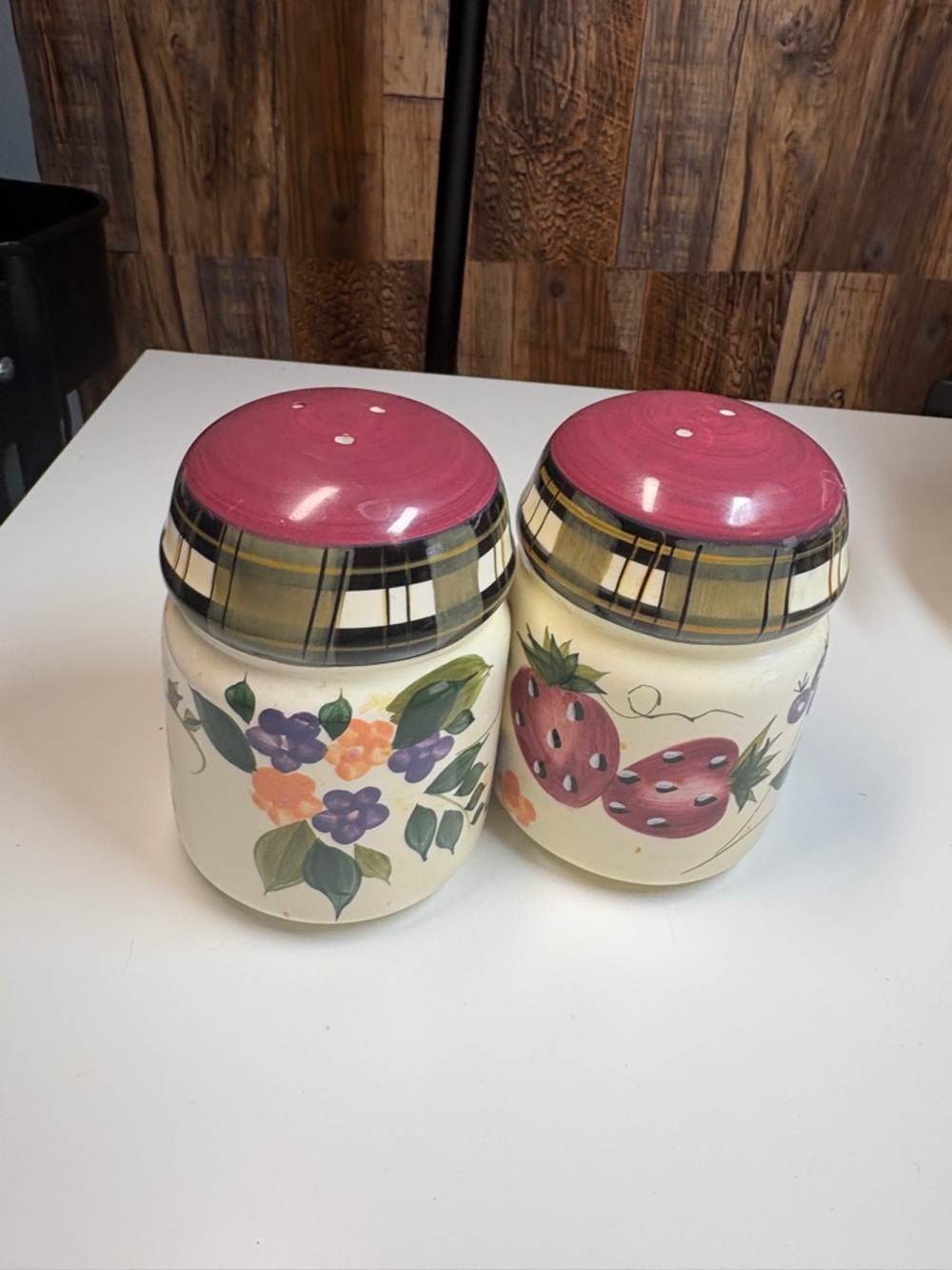 Oneida Ceramic Salt and Pepper Shakers with Pastel Pink Lids